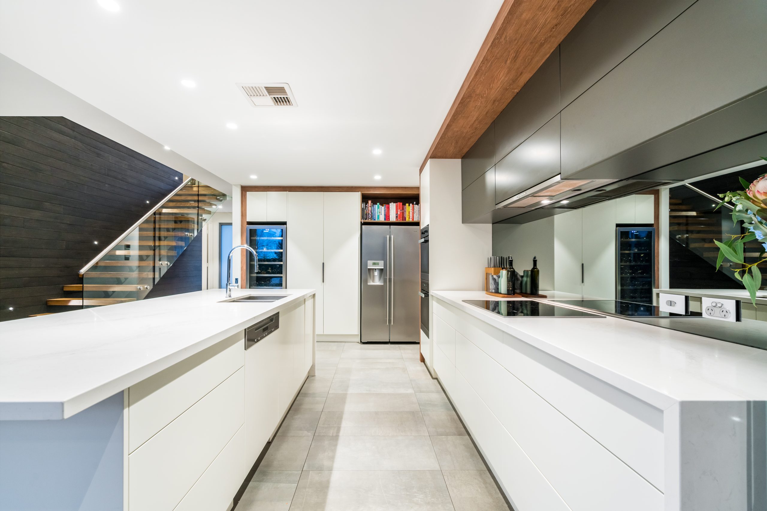 Large,kitchen,with,island,bench,in,modern,australian,home,with